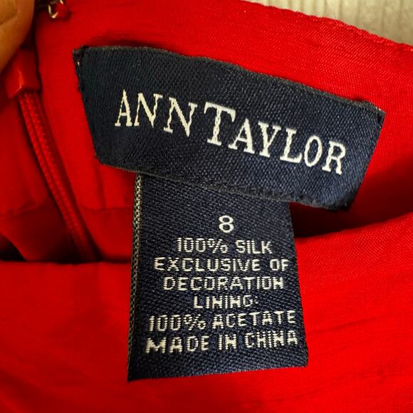 Ann Taylor Red 100% Silk Dress Size 8 Sleeveless Romantic Beaded 90s Midi Sheen - Picture 4 of 8